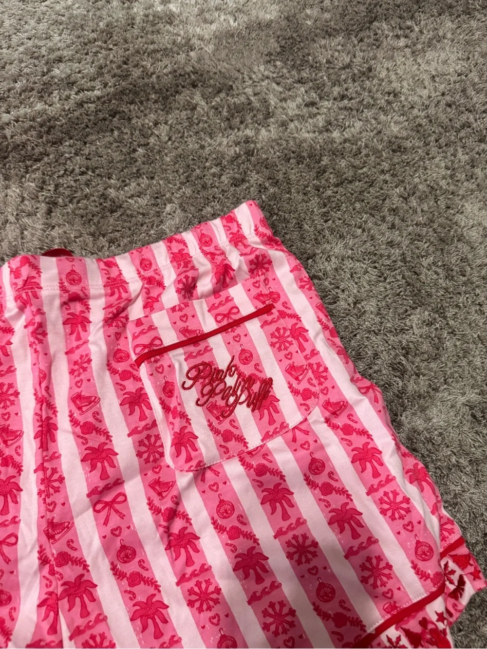 Pink palm puff holiday pjs - Picture 4 of 7